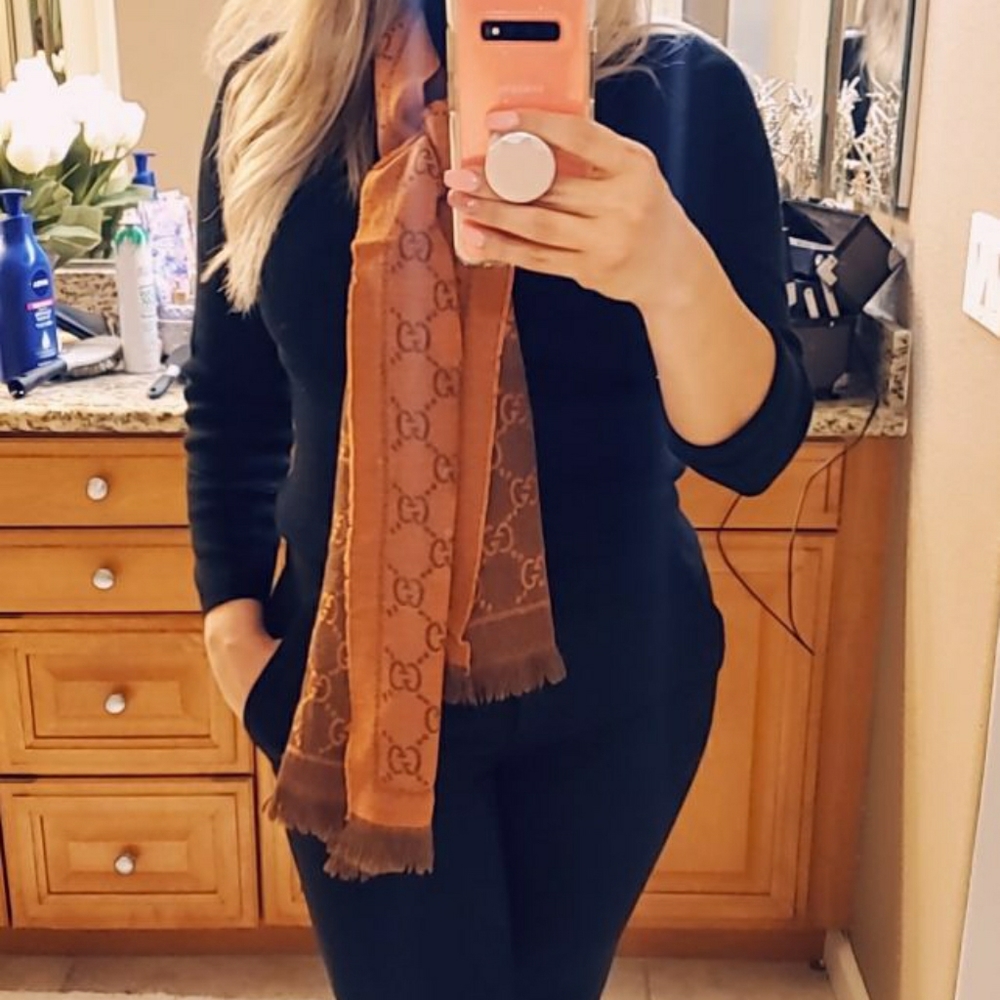Gucci scarf